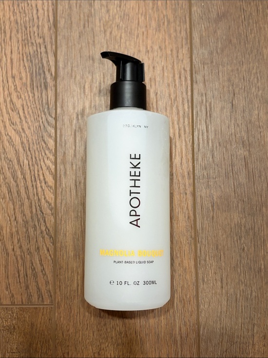 APOTHEKE Other - APOTHEKE Magnolia Bouquet Liquid Soap‎ - White Bottle